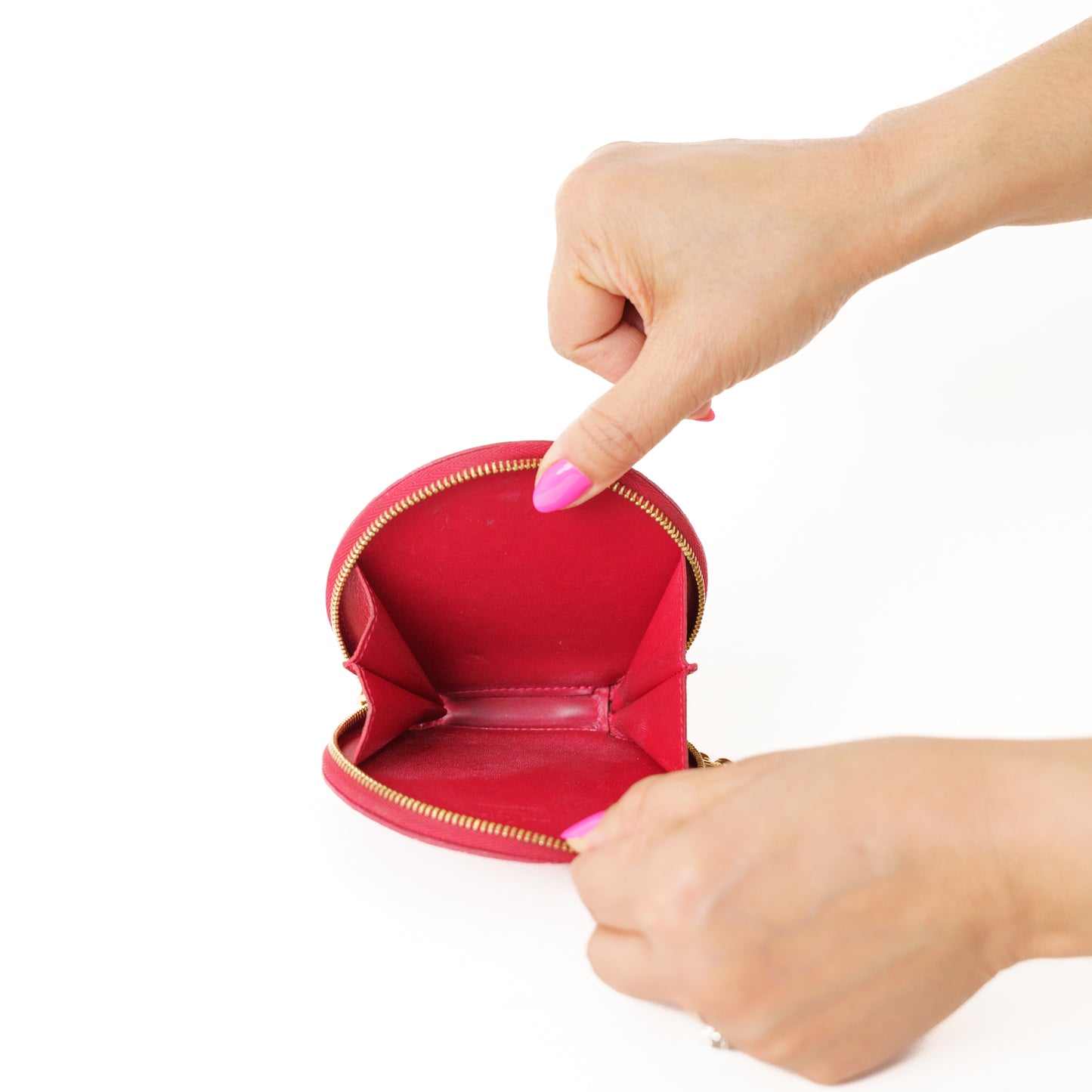 Louis Vuitton Porte Monnaie Chapeau Coin Purse in Pomme d’Amour Red Vernis 050226C63