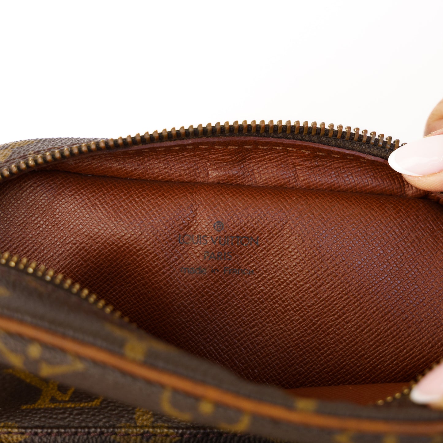 Louis Vuitton Amazon Monogram TH0070 050326B11