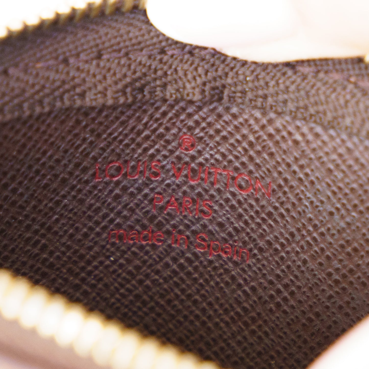 Louis Vuitton Key Cles in Damier Ebene 050326N10