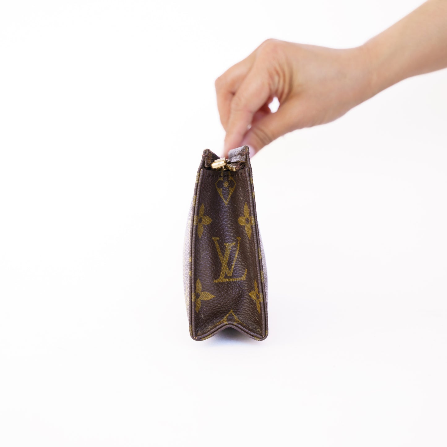 Louis Vuitton 1989 Toiletry Pouch 15 in Monogram 050326N07