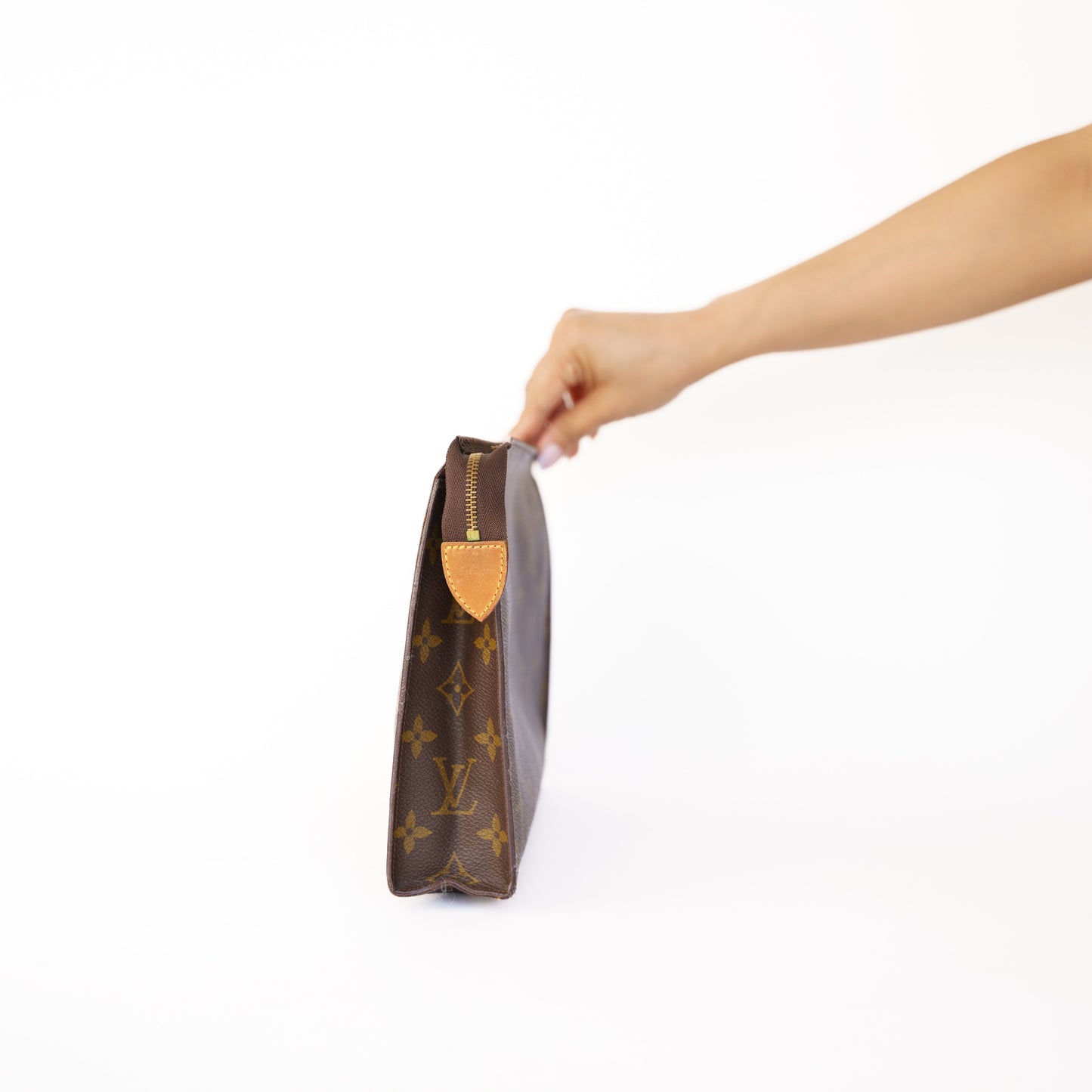 Louis Vuitton Toiletry Pouch 26 Monogram AN1910 050326B04