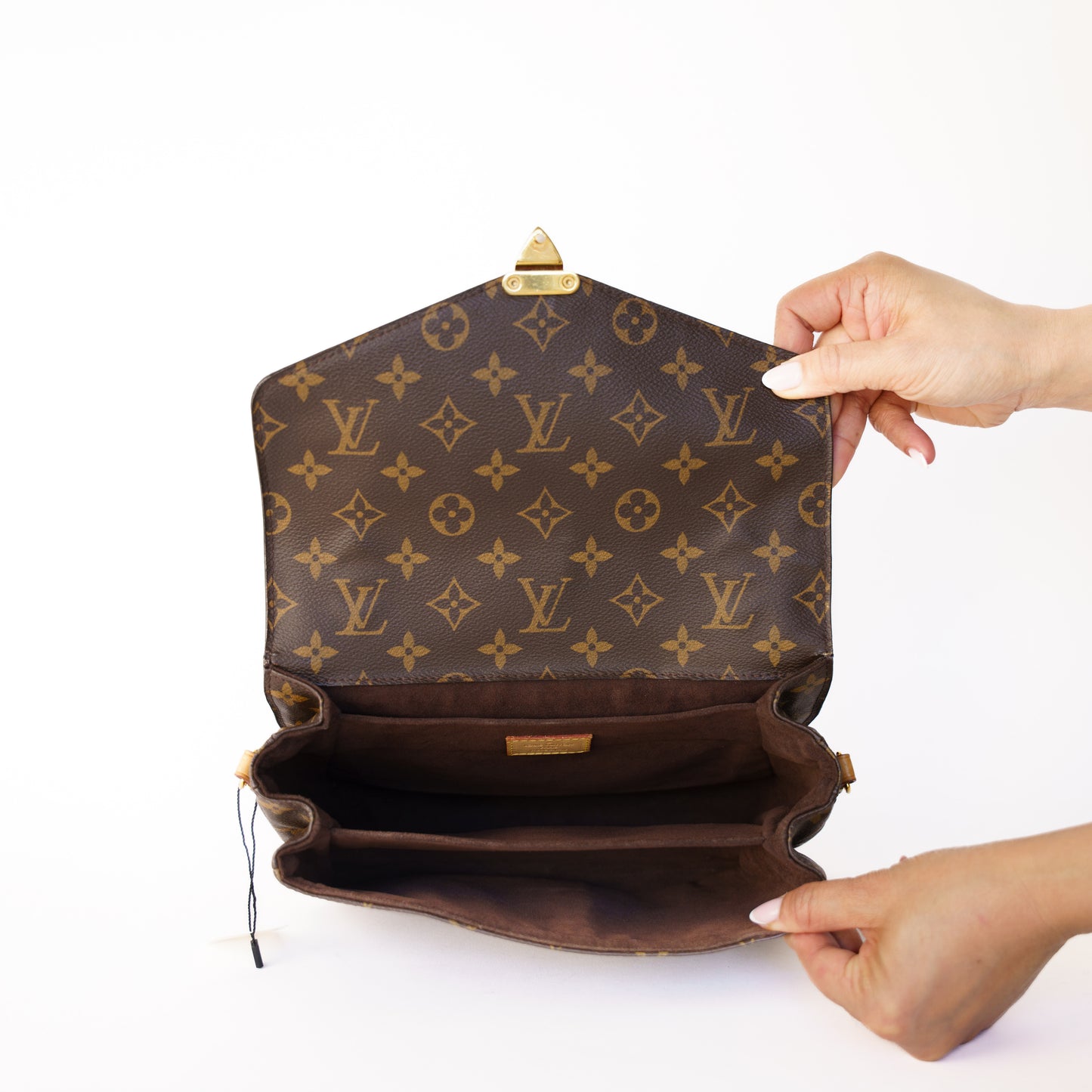 Louis Vuitton Monogram Pochette Metis  180226B03