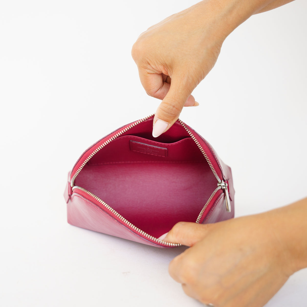Louis Vuitton Cosmetic Pouch PM Fuchsia Epi Leather 061026A18