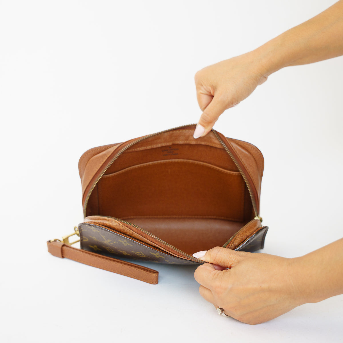Louis Vuitton 2003 Orsay in Monogram Canvas 061026A19