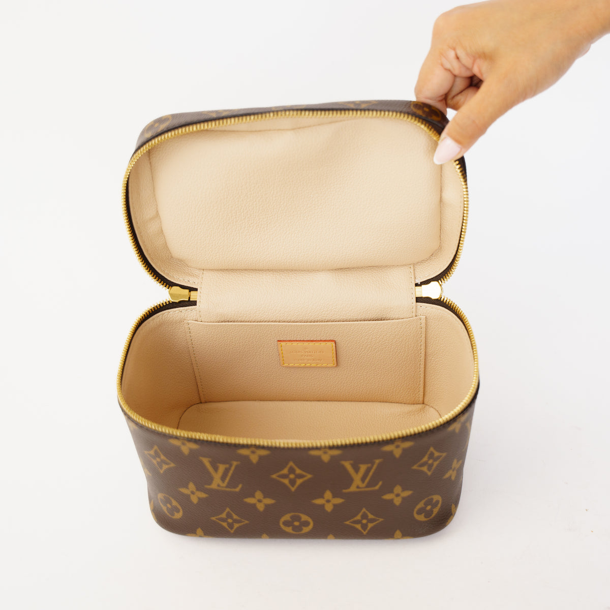 Louis Vuitton Nice Mini Monogram Canvas Cosmetic Makeup Bag 061026A20