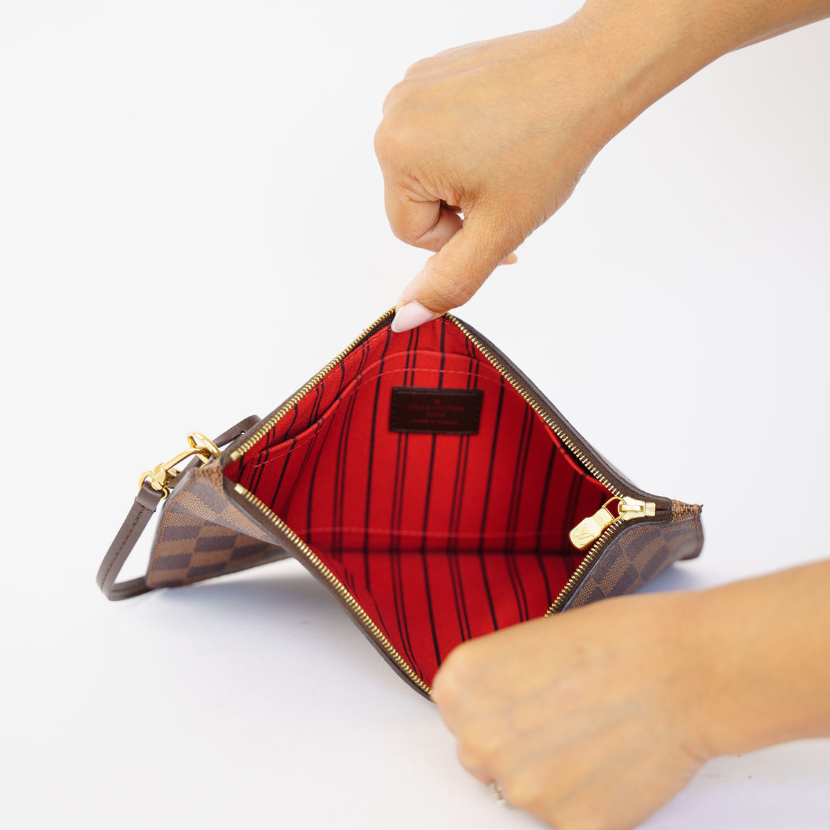 Louis Vuitton Neverfull Pouch in Red Interior 061026A21