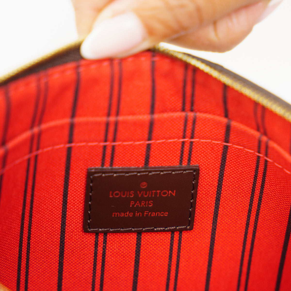 Louis Vuitton Neverfull Pouch in Red Interior 061026A21