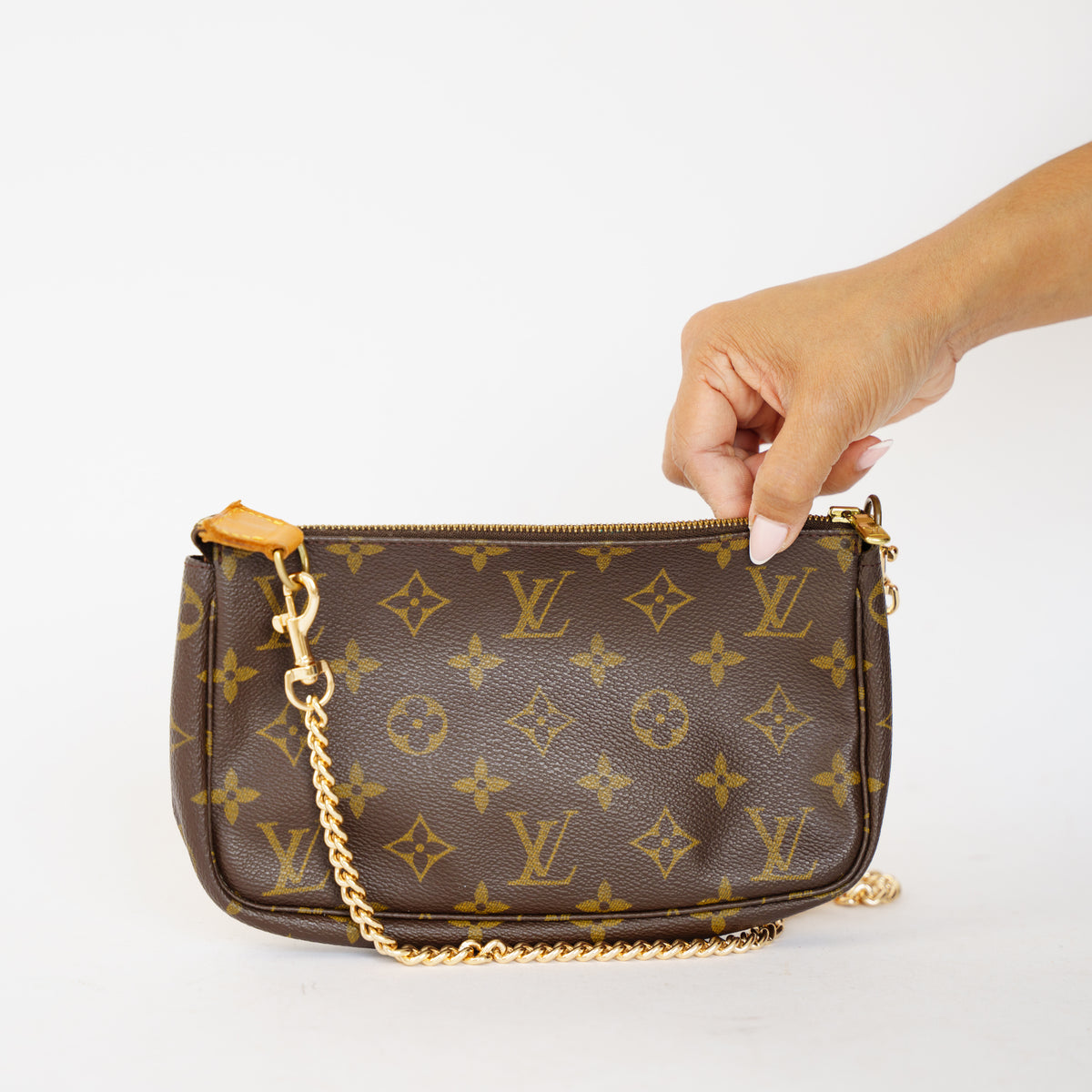 Louis Vuitton 2001 Pochette Accesoires in Monogram with Chain Replacement Strap 061026P14