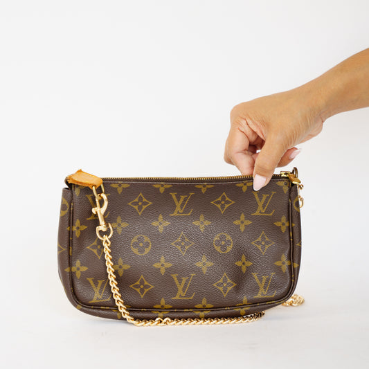 Louis Vuitton 2001 Pochette Accesoires in Monogram with Chain Replacement Strap 061026P14