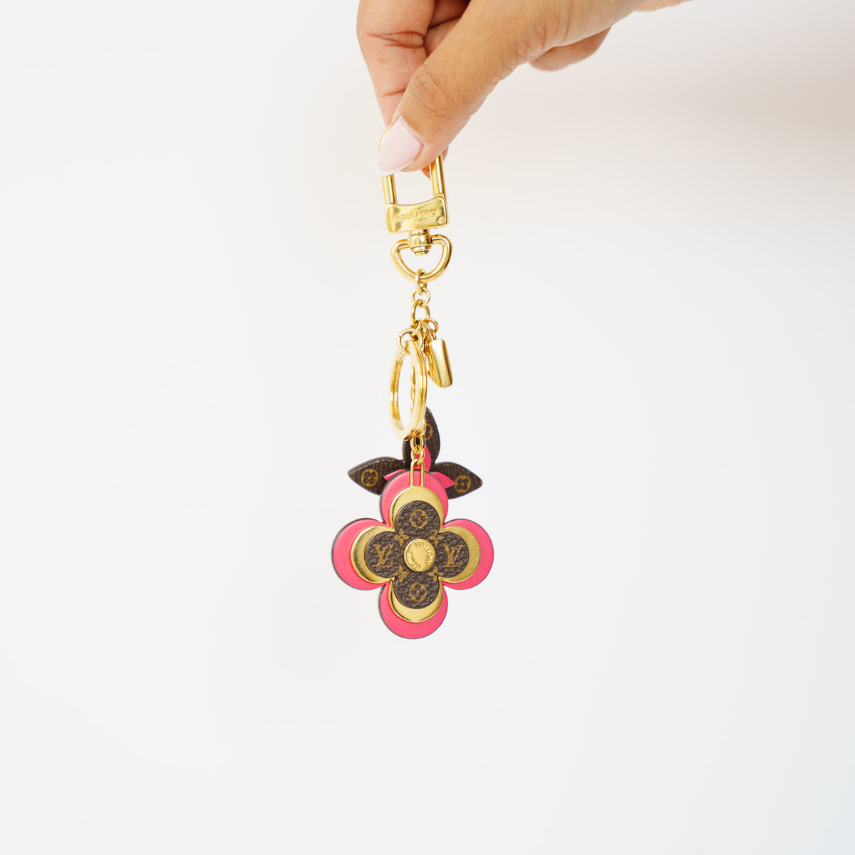 Louis Vuitton Blooming Flowers Bag Charm and Key Holder 061026P03