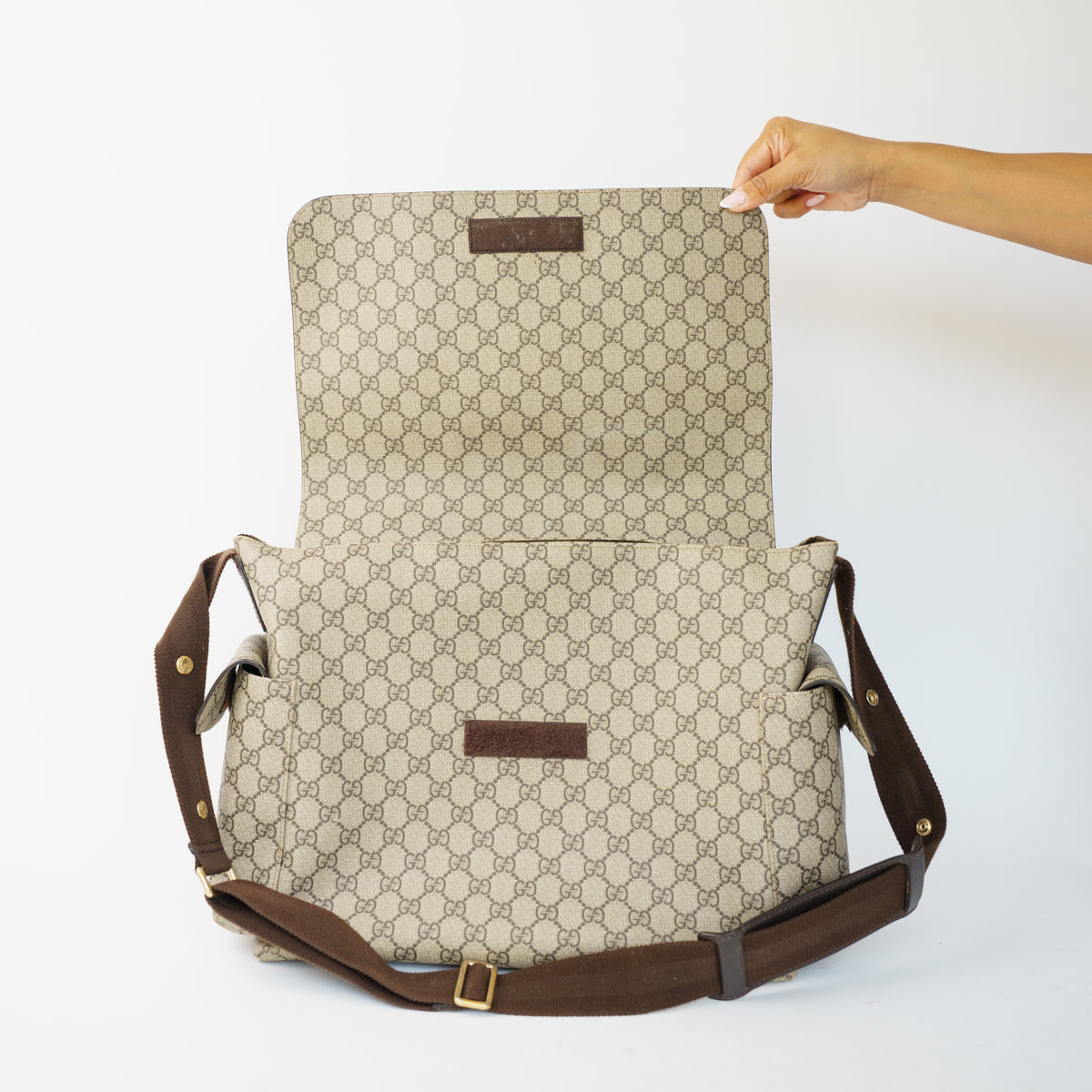 Gucci GG Supreme Large Changing Bag / Diaper Bag 061026A08