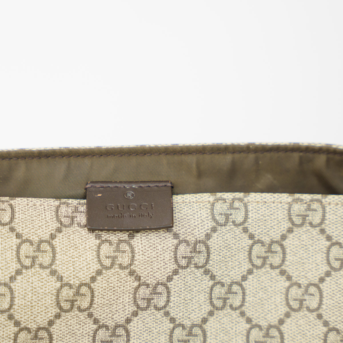 Gucci GG Supreme Large Changing Bag / Diaper Bag 061026A08