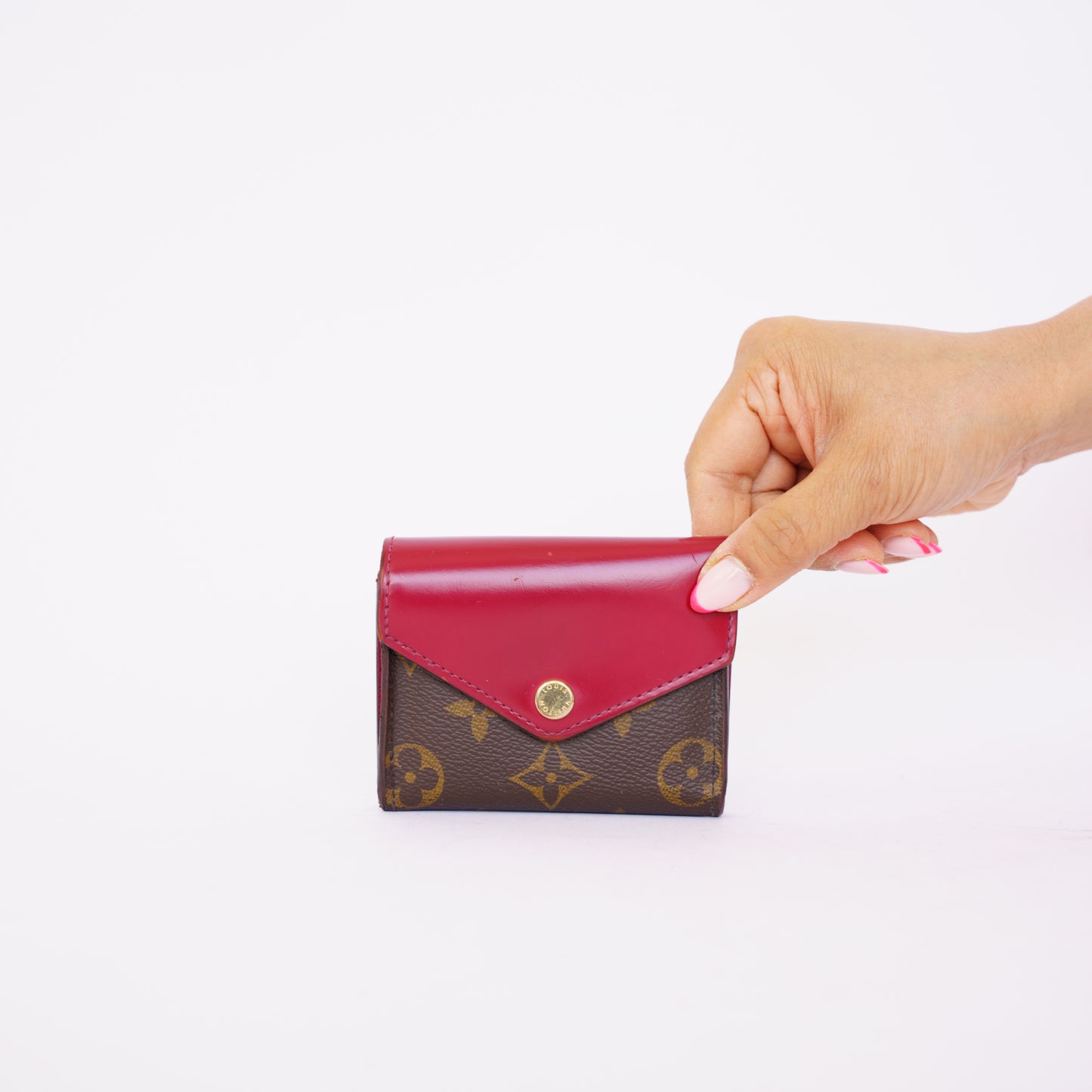 Louis Vuitton Zoe Wallet in Monogram with Fuschia Leather M. Initial