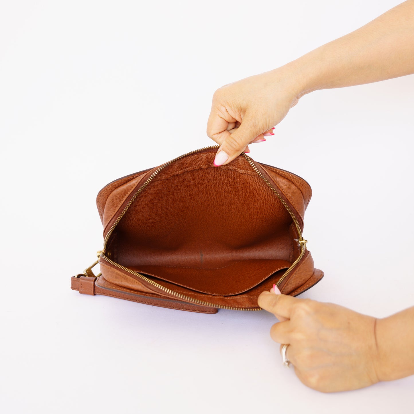 Louis Vuitton Orsay Clutch in Monogram AR0949 090426B32