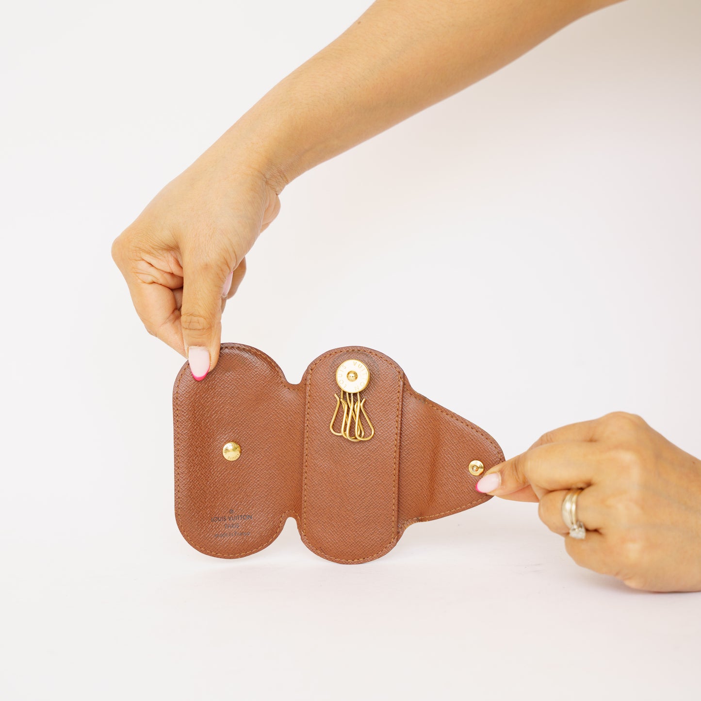 Louis Vuitton Key Holder in Mongram 090426B31