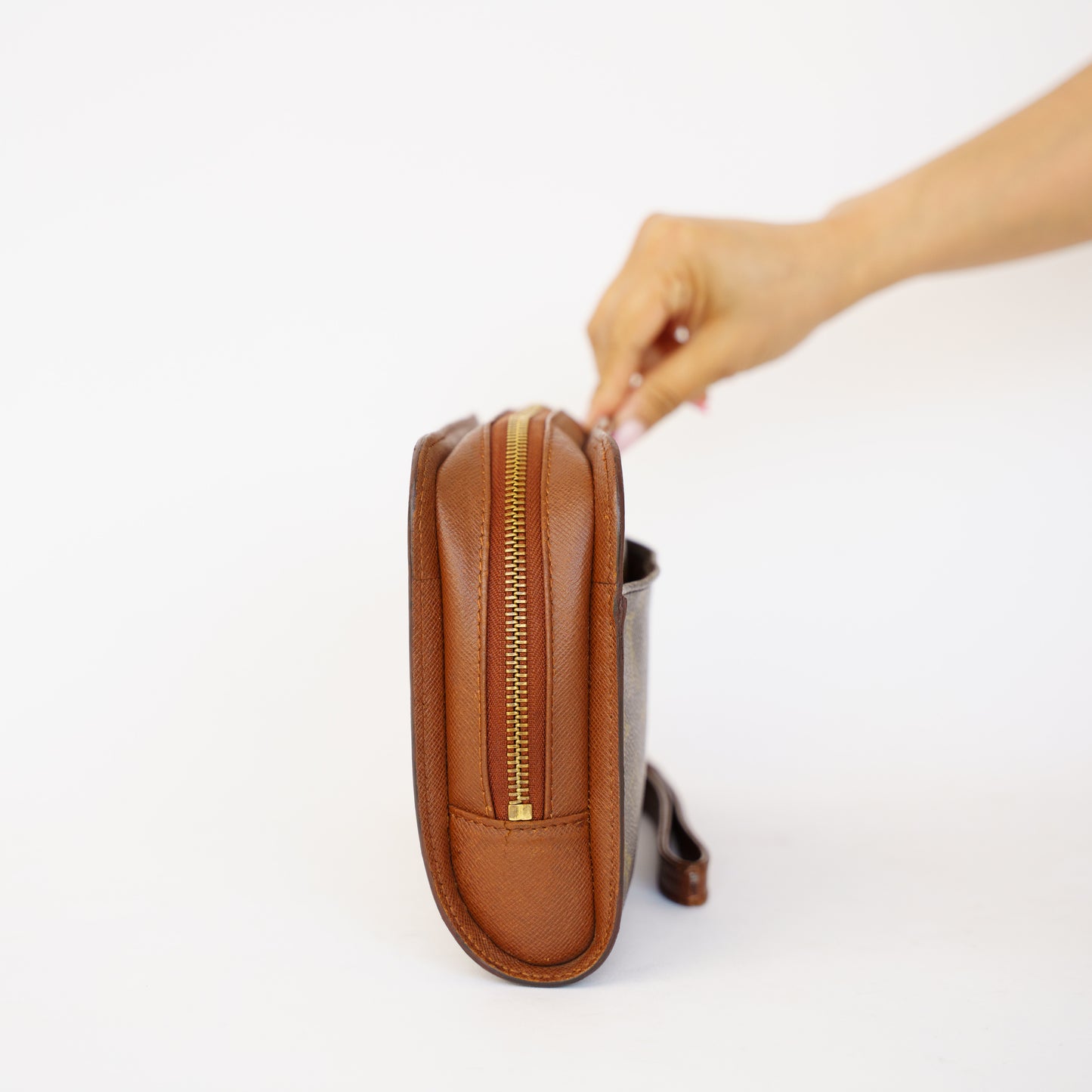 Louis Vuitton Orsay Clutch in Monogram AR1012