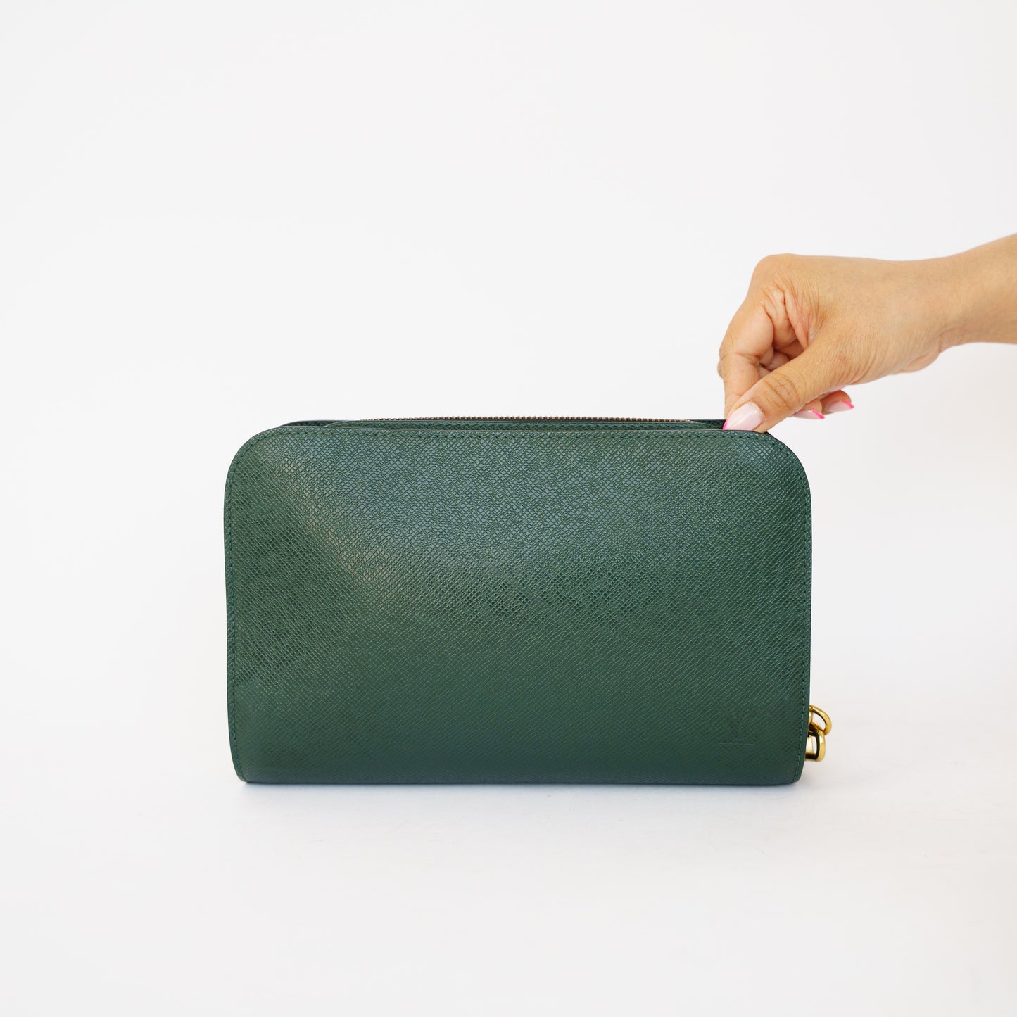 Louis Vuitton Orsay Clutch in Green Taiga Leather VI1907
