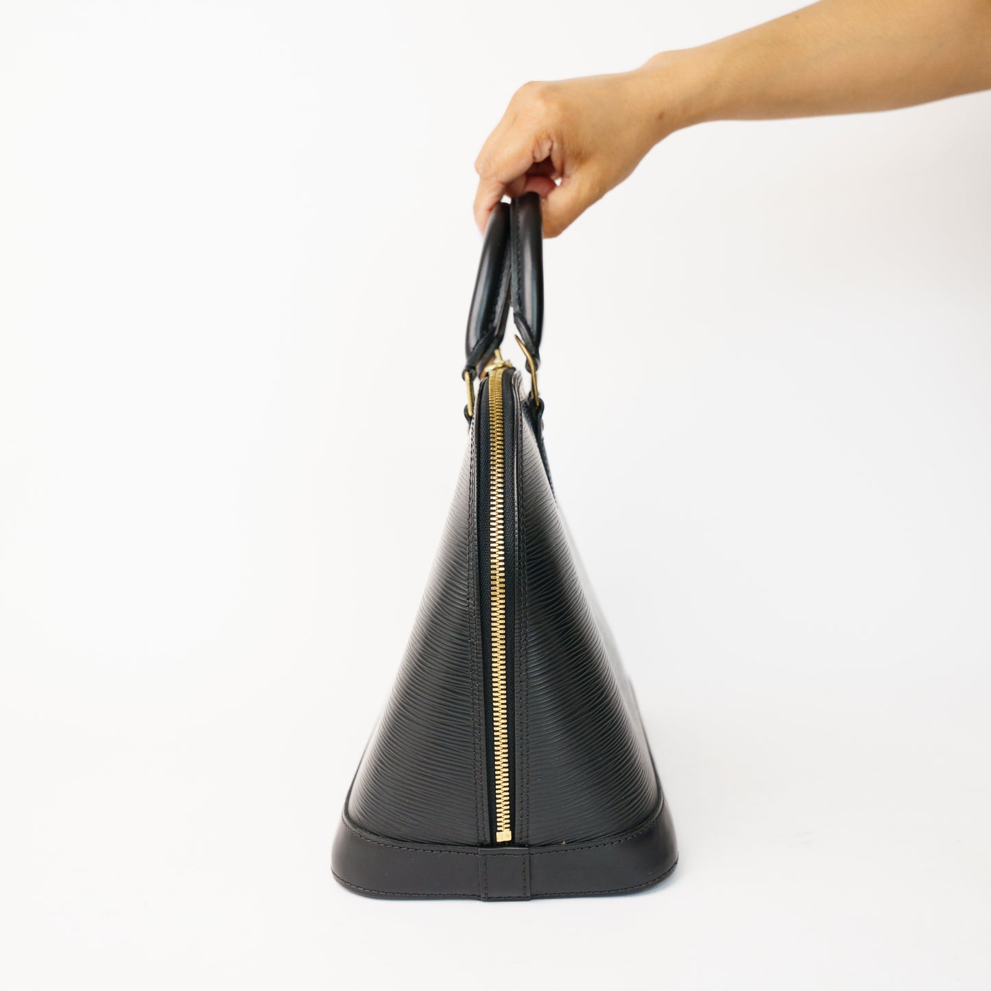 Louis Vuitton Alma PM in Black Epi FL1005 090626S06
