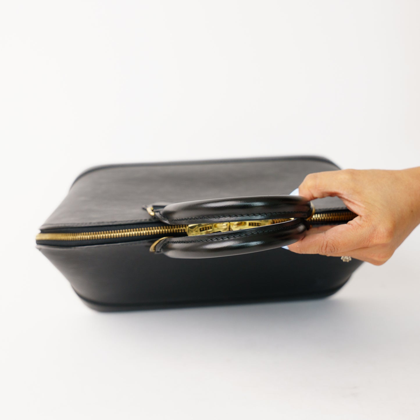 Louis Vuitton Alma PM in Black Epi FL1005 090626S06
