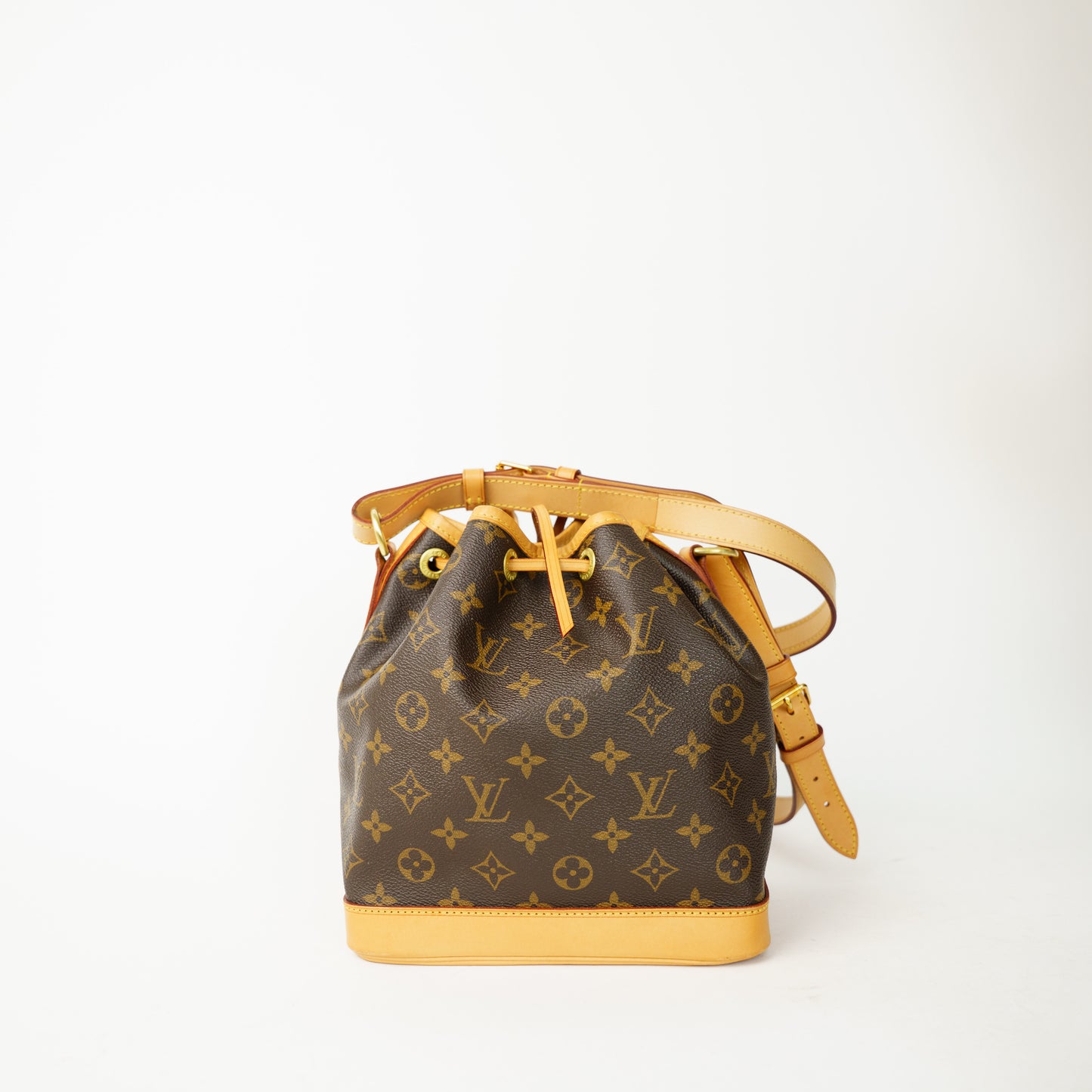 Louis Vuitton Noe BB Bucket Bag Monogram 090626G02