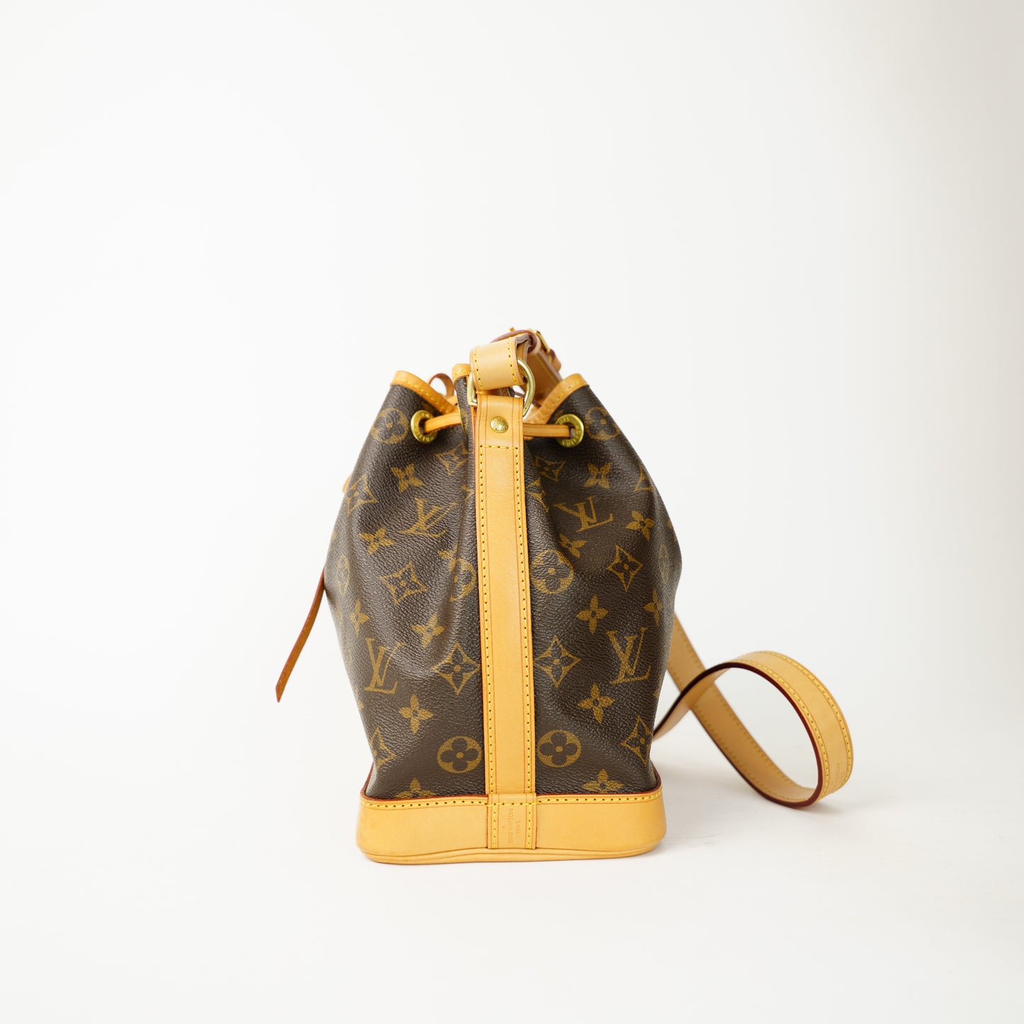 Louis Vuitton Noe BB Bucket Bag Monogram 090626G02