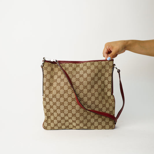 Gucci GG Supreme Messenger Bag 090626S20