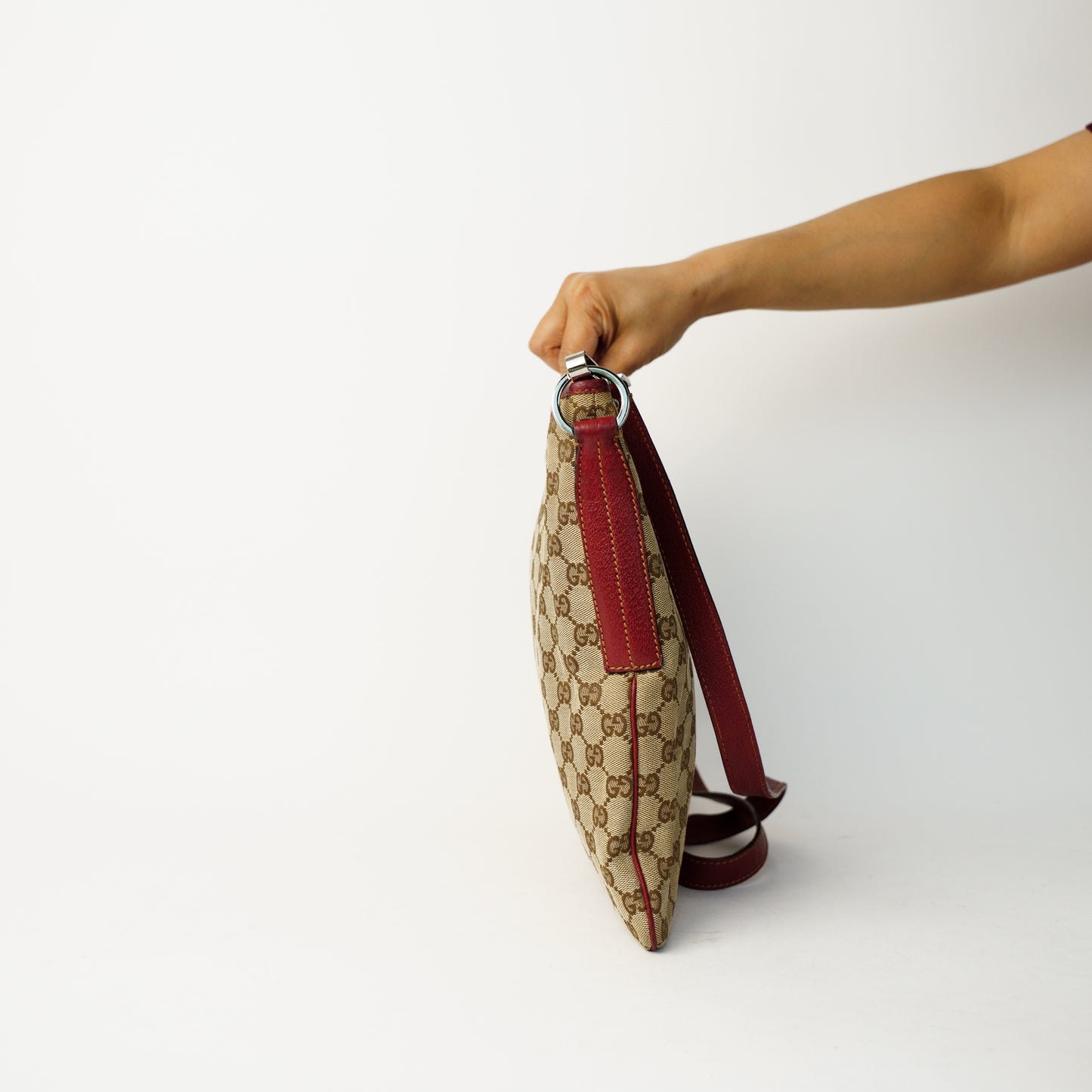 Gucci GG Supreme Messenger Bag 090626S20