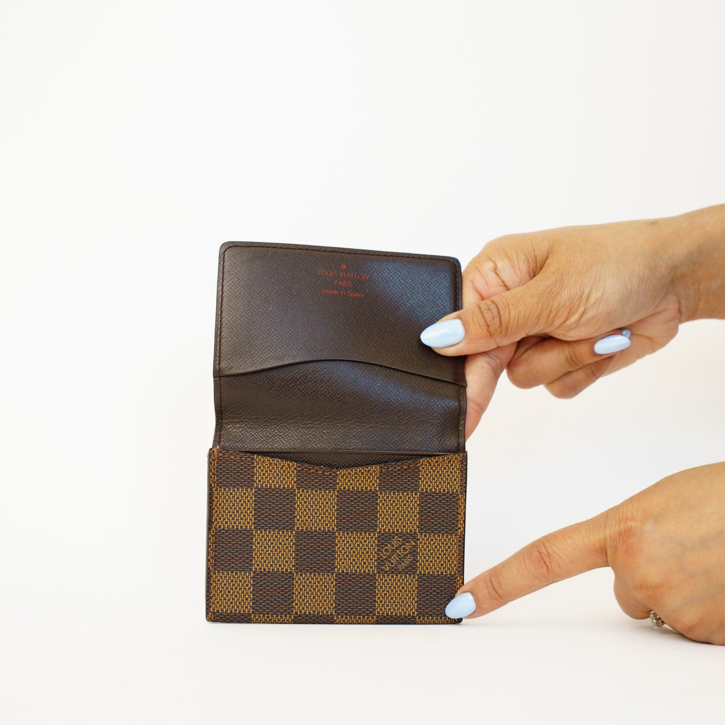 Louis Vuitton Business Card Holder in Damier Ebene 090626A15