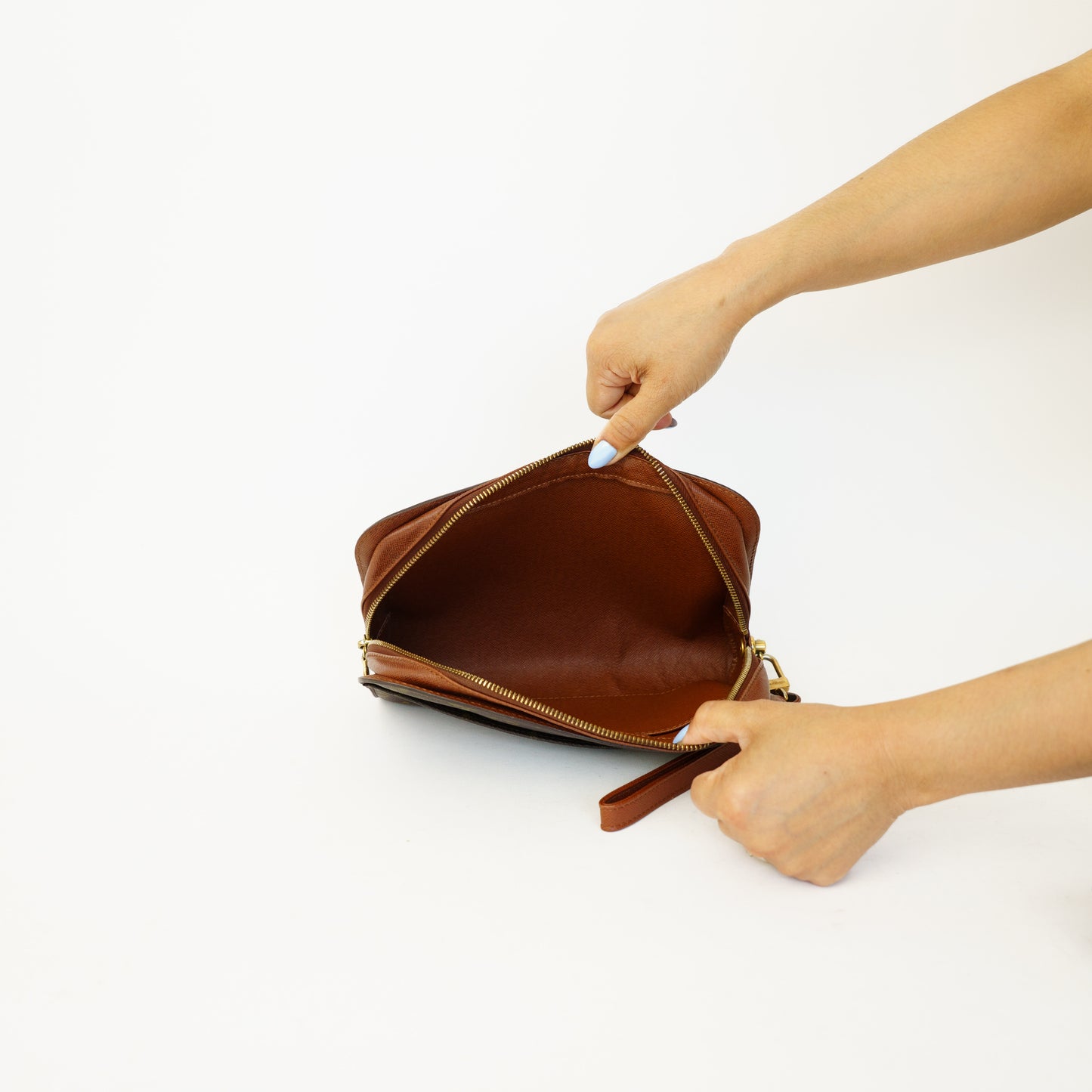 Louis Vuitton Orsay Clutch Monogram 090626A10