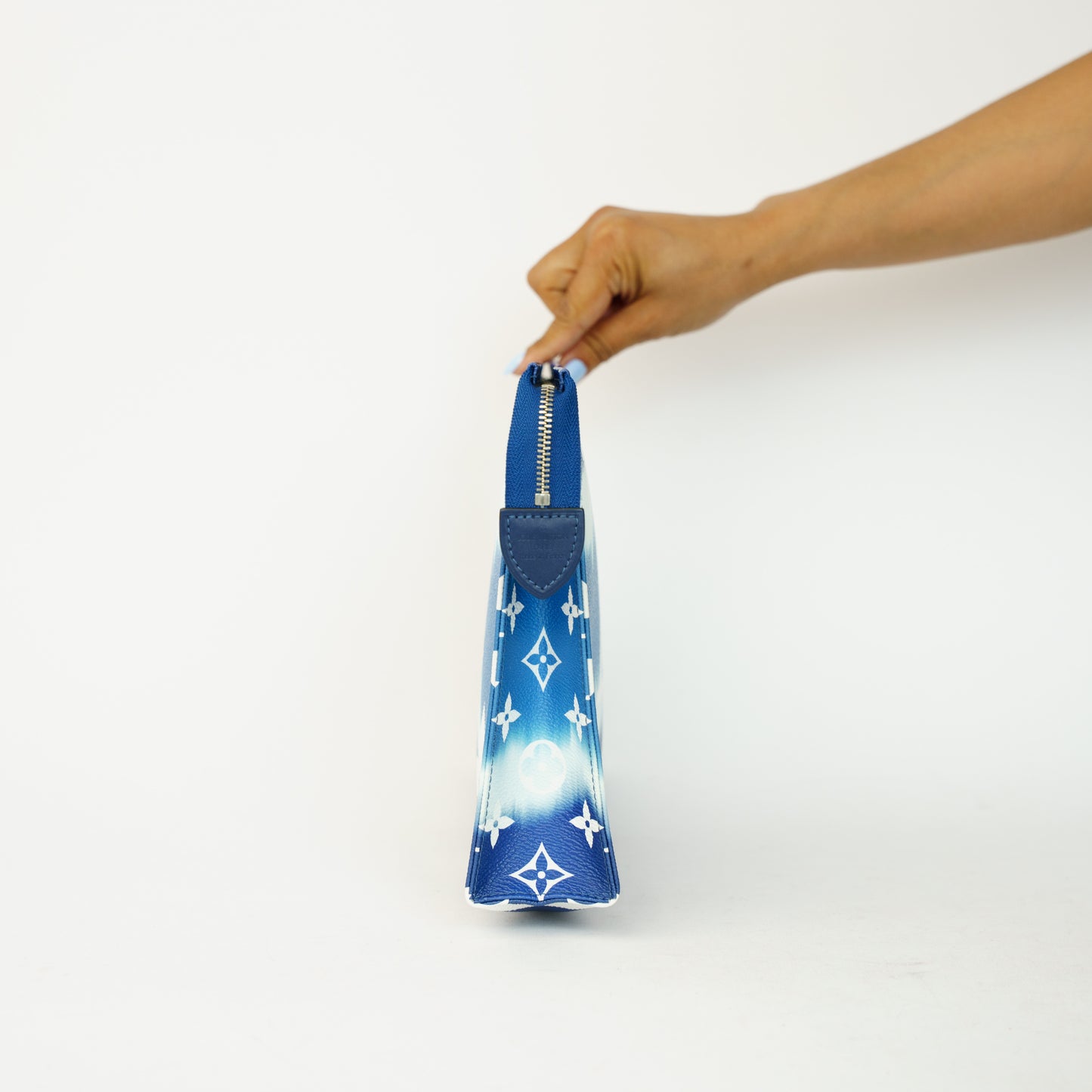 Louis Vuitton Toiletry Pouch 26 in Blue Escale 090626T15
