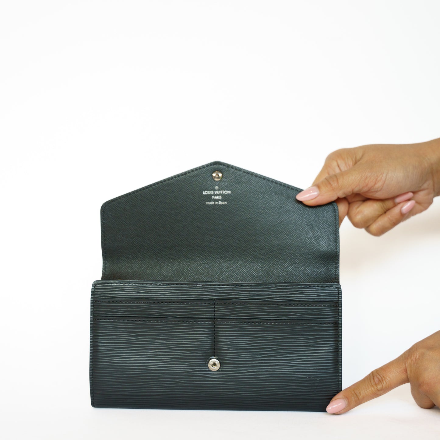 Louis Vuitton Sarah Wallet in Black Epi Leather 111225B39