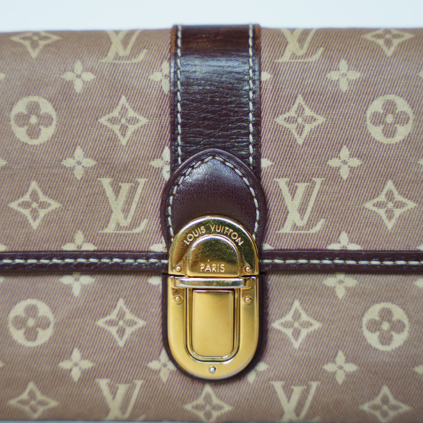 Louis Vuitton Sarah Idylle Wallet in Burgundy 111225B40