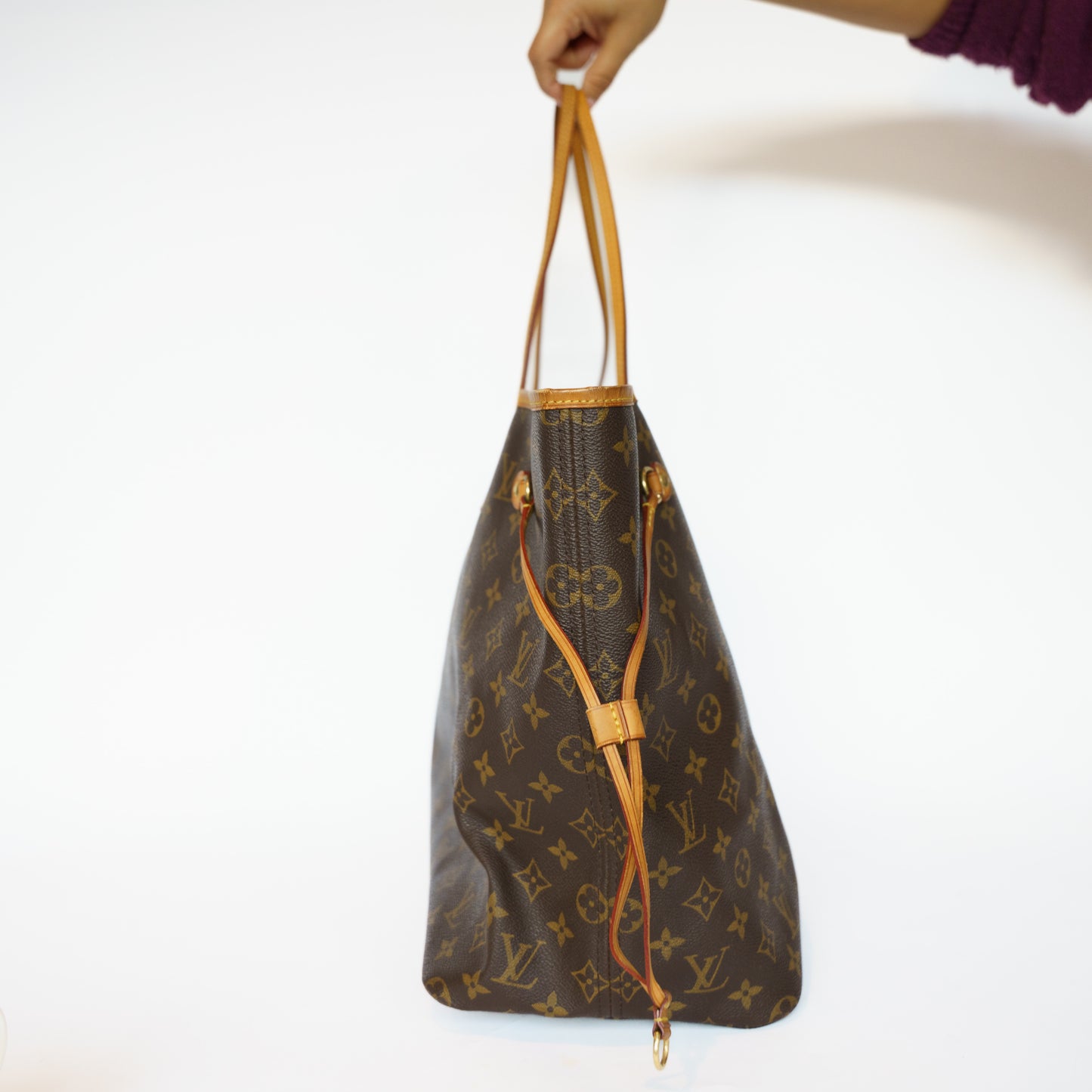 Louis Vuitton Neverfull GM in Monogram with Beige Interior 111225B10