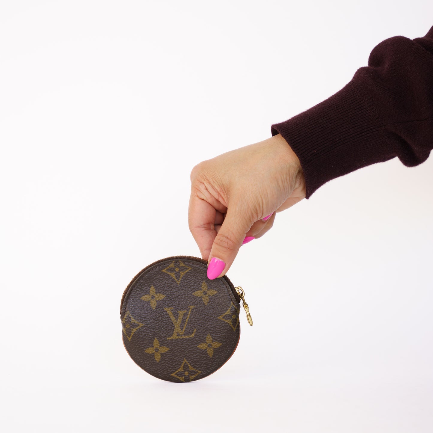 Louis Vuitton round Coin Purse in Monogram 120226B07
