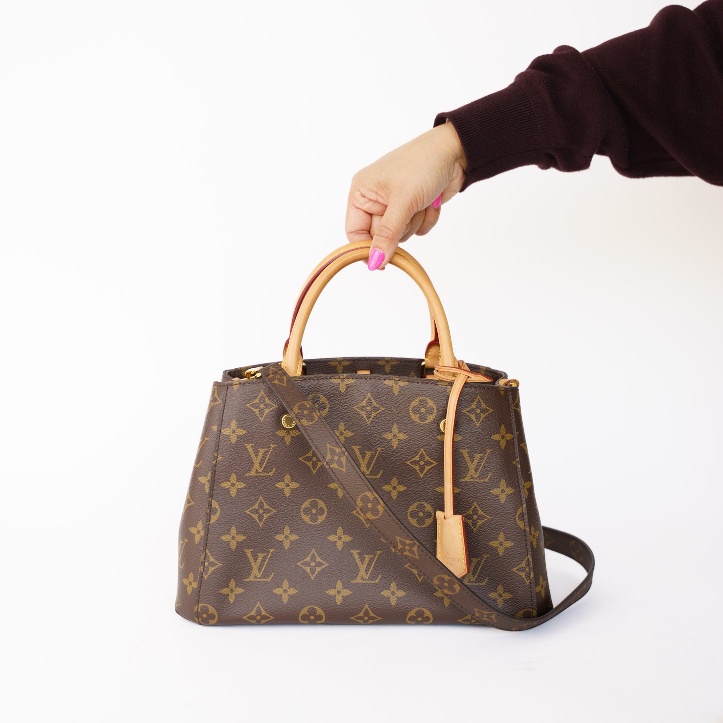 Louis Vuitton Montaigne BB in Monogram Canvas CA2139