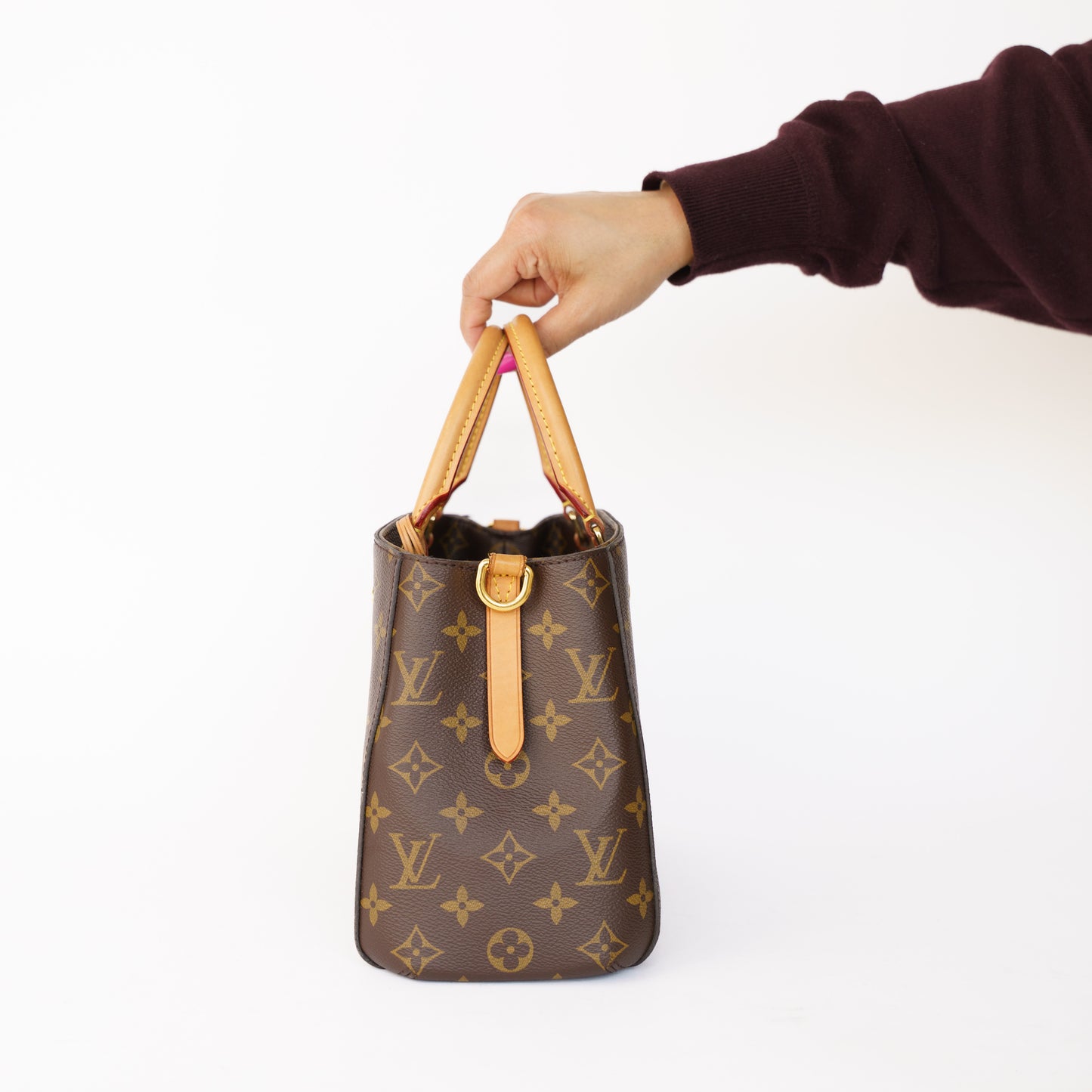 Louis Vuitton Montaigne BB in Monogram Canvas CA2139