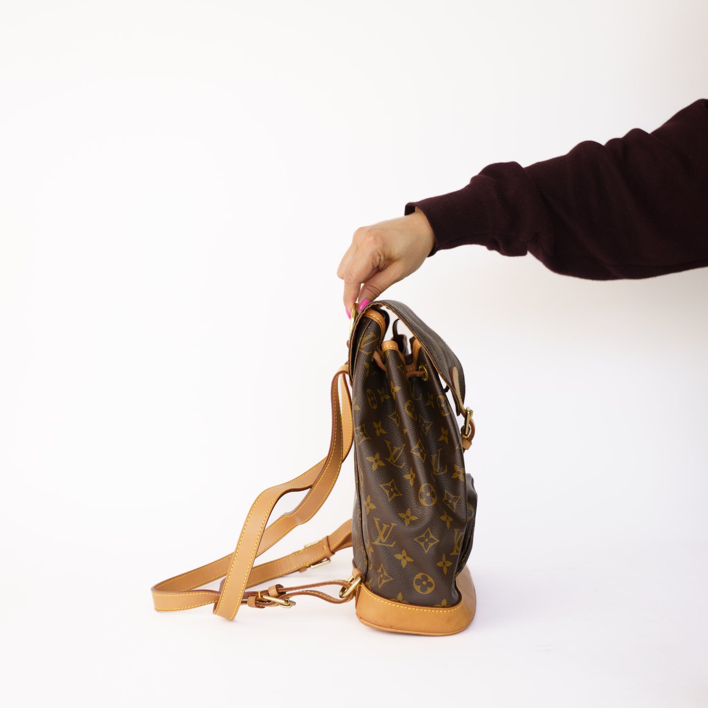 Louis Vuitton Montsouris MM Backpack in Monogram Canvas 120226B17