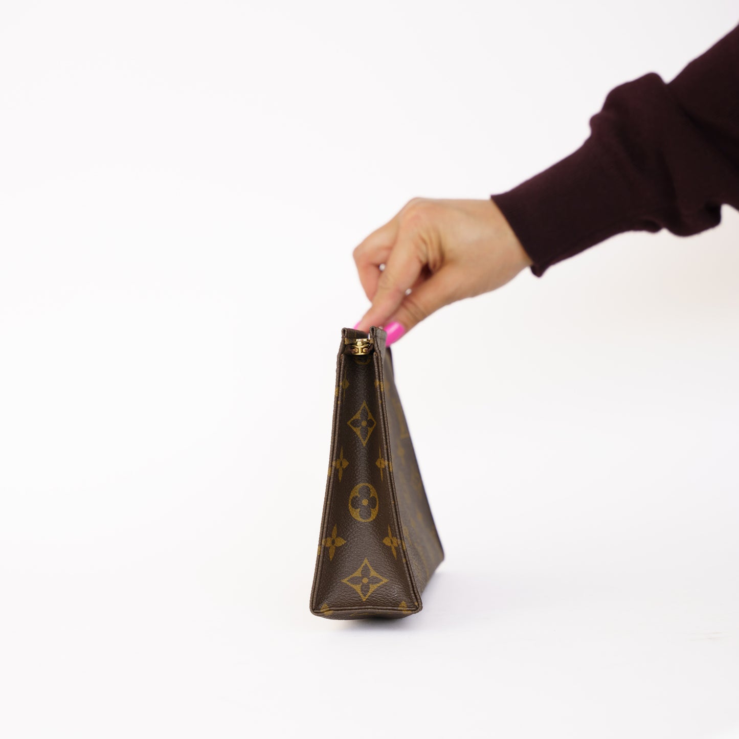 Louis Vuitton Toiletry 19 in Monogram 120226B21