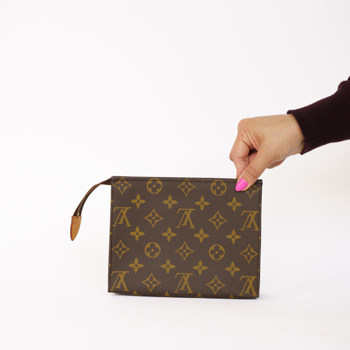 Louis Vuitton Toiletry 19 in Monogram 120226B21