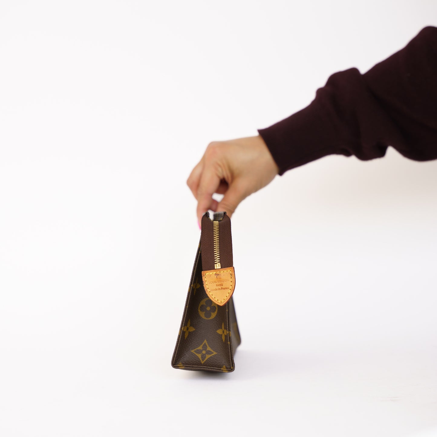 Louis Vuitton Toiletry 19 in Monogram 120226B21