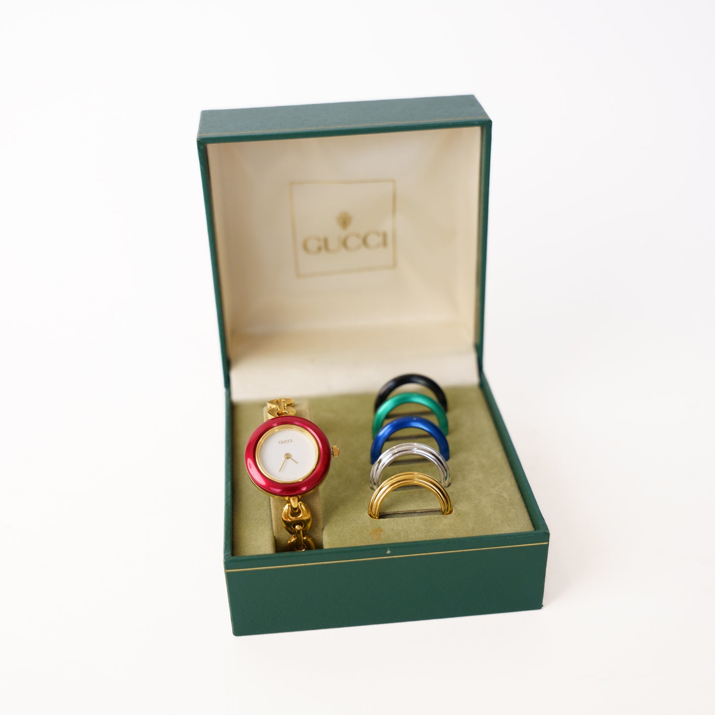 Gucci Bezel Watch 200126B15