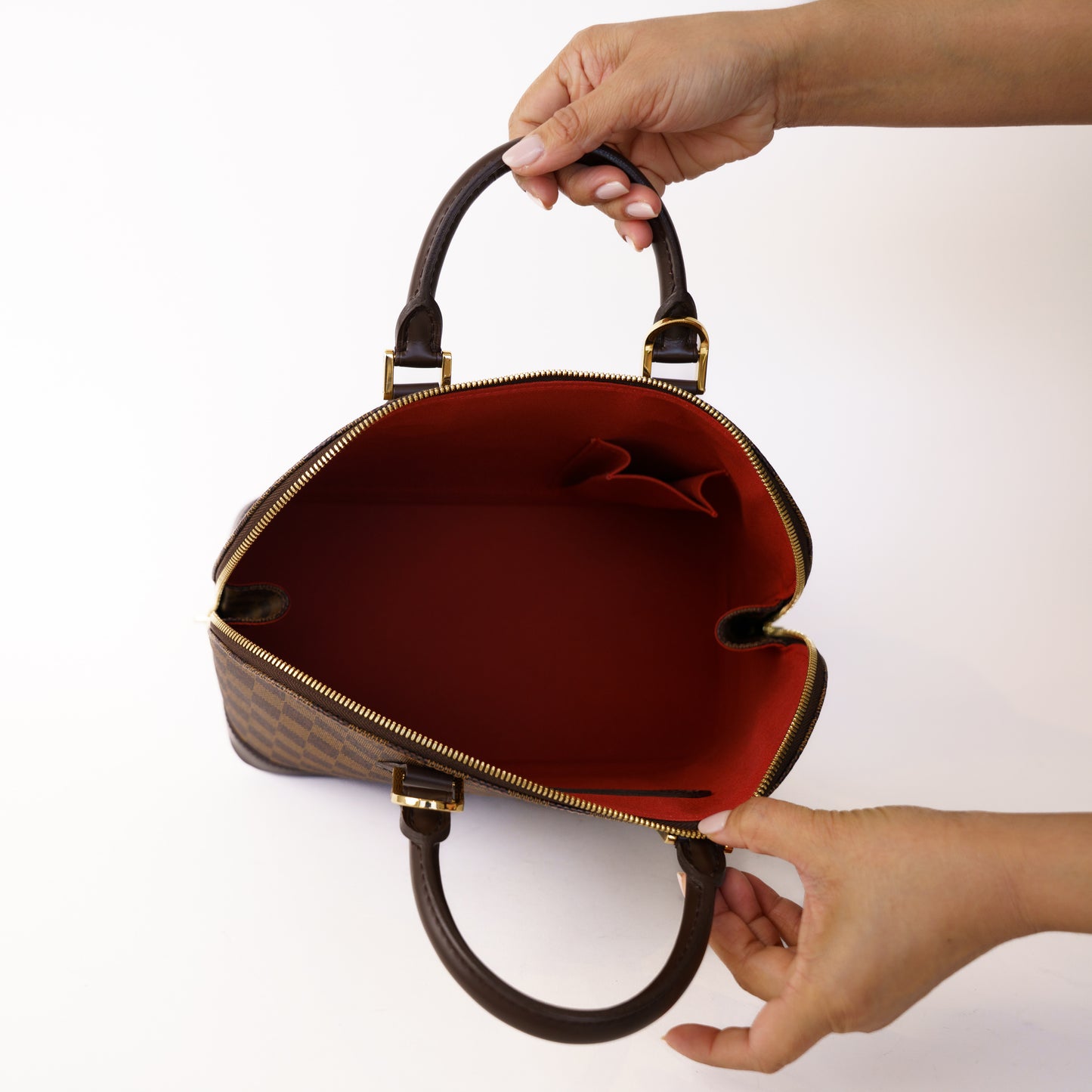 Louis Vuitton Alma PM in Damier Ebene 070126B01