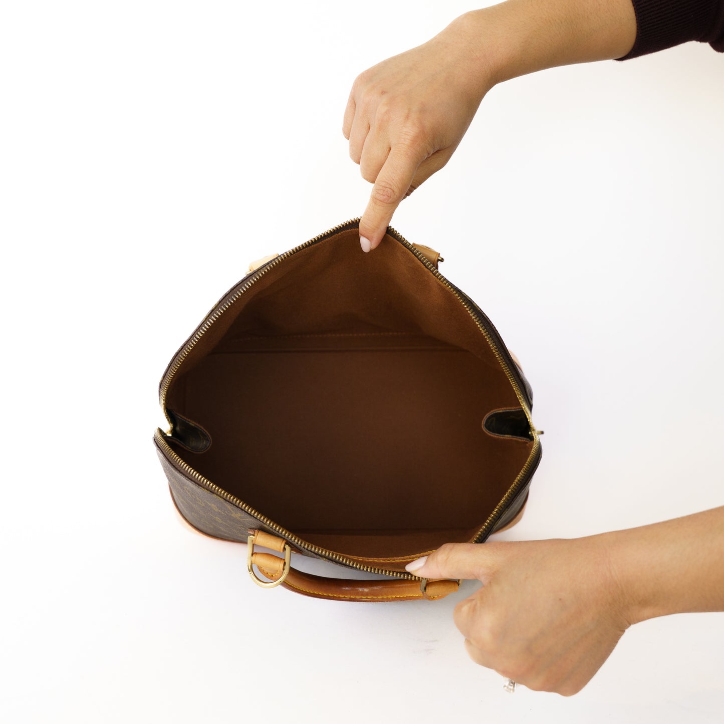 Louis Vuitton Alma PM in Monogram Canvas BA0975 101225B91