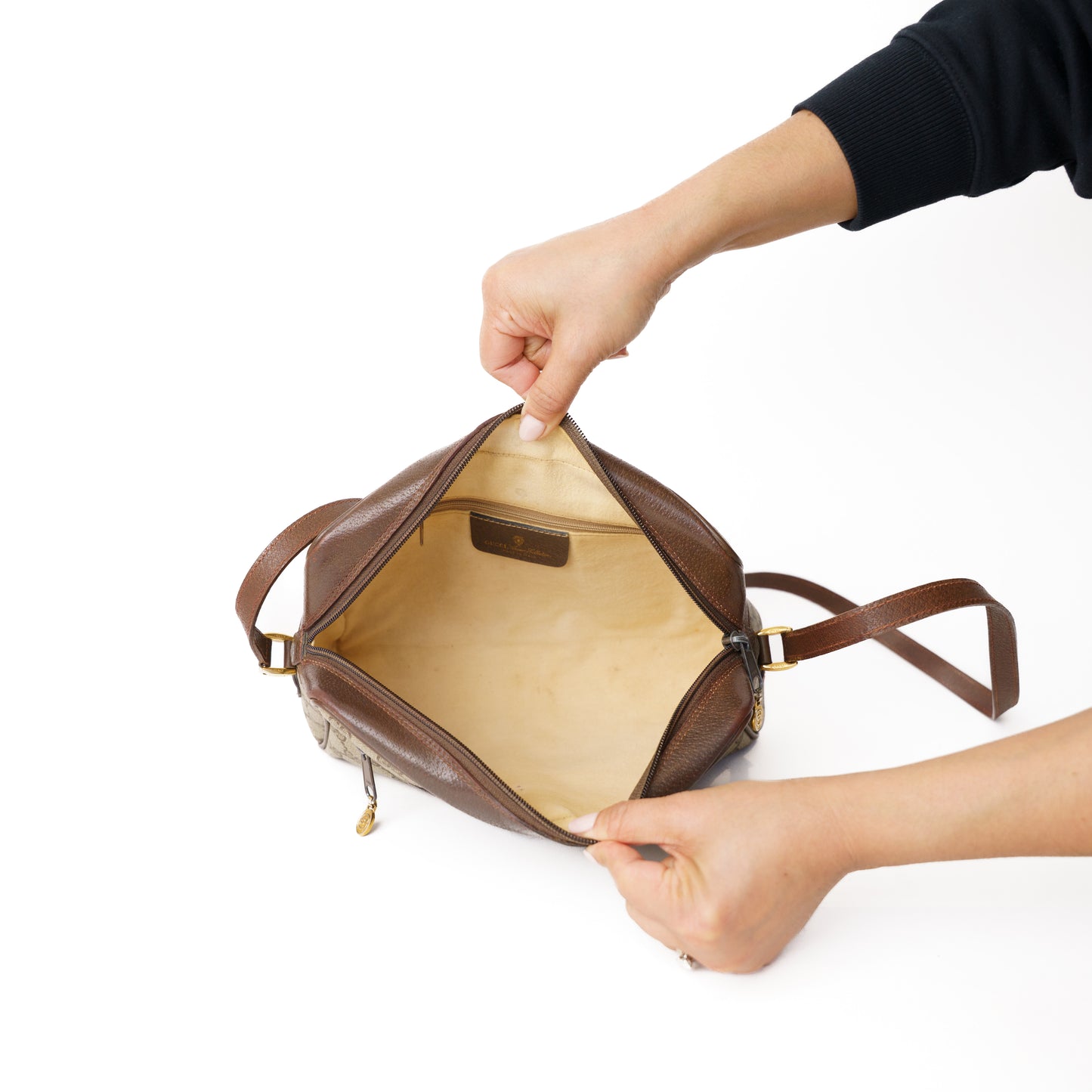 Gucci Crossbody Vintage Bag Sherry Line 160126B07