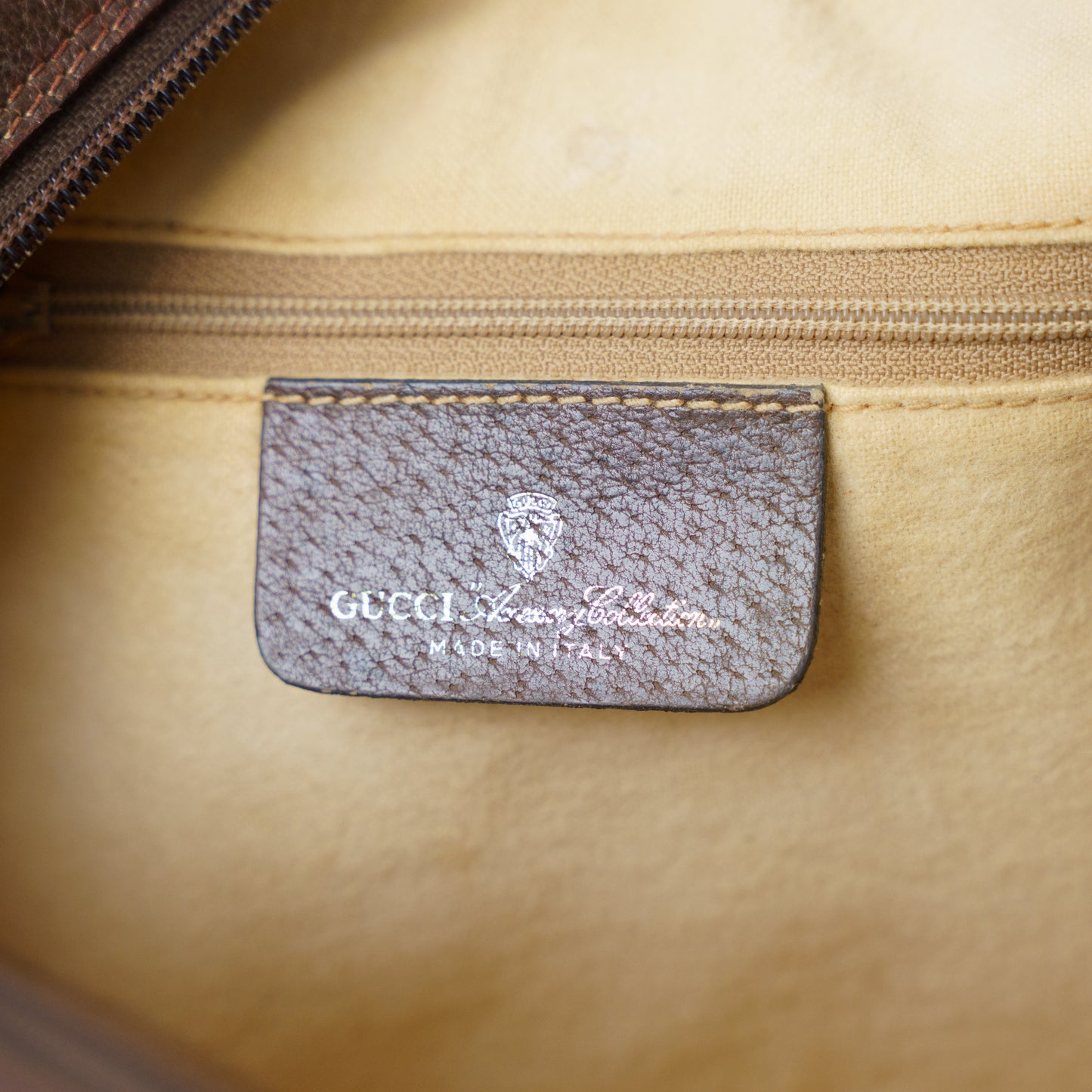 Gucci Crossbody Vintage Bag Sherry Line 160126B07
