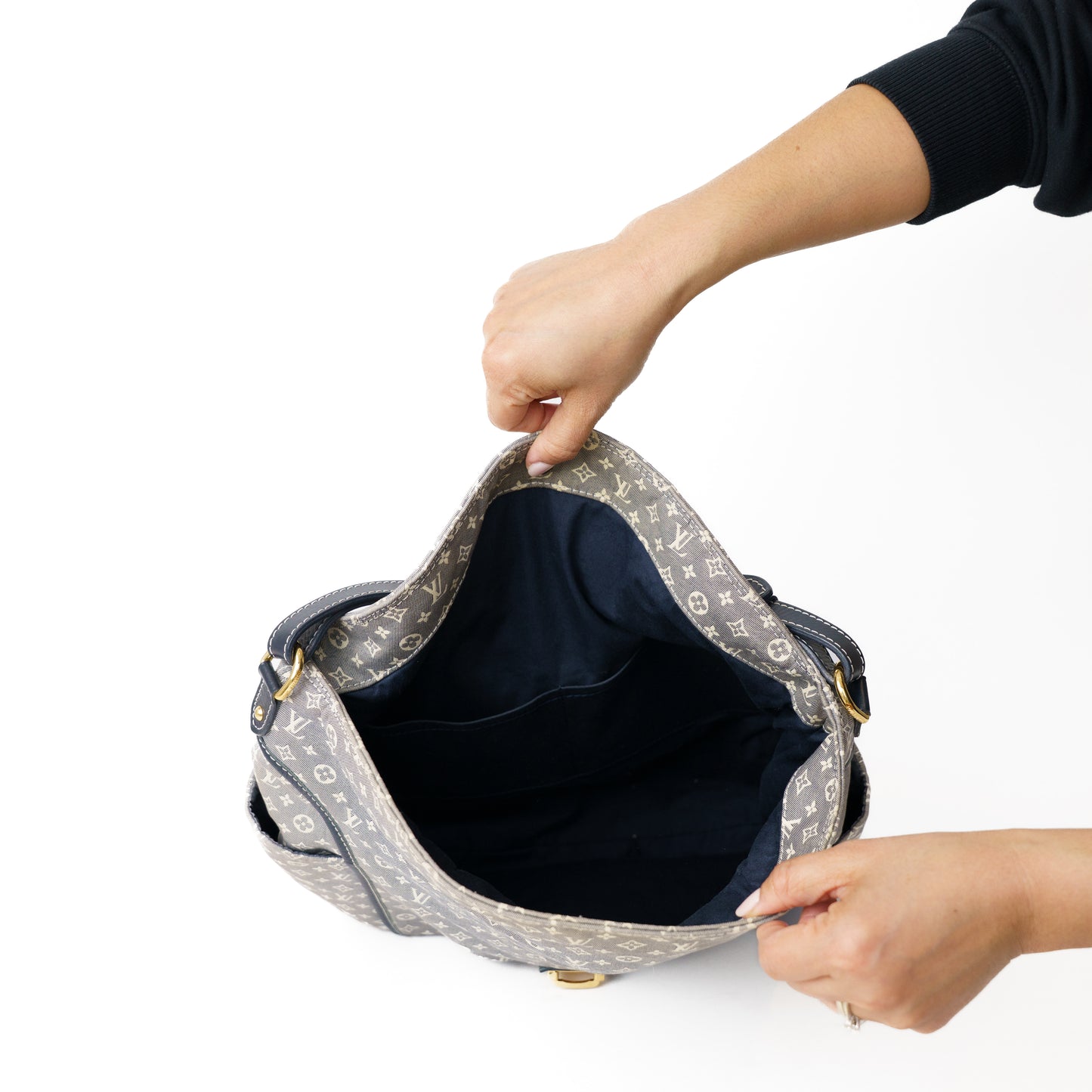 Louis Vuitton Romance Idylle in Navy Mini Lin 160126B08