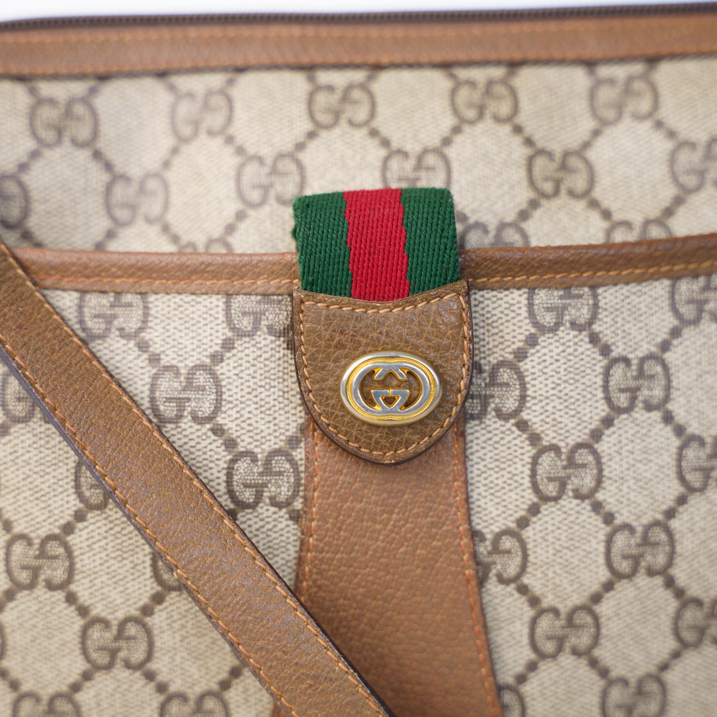 Gucci Crossbody Sherry Line Vintage 140126B19