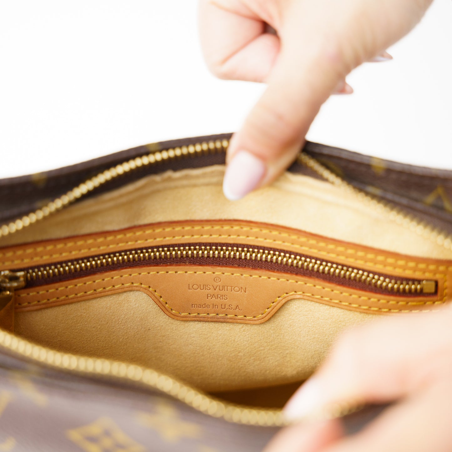 Louis Vuitton Looping MM Monogram SD0051 160326J11