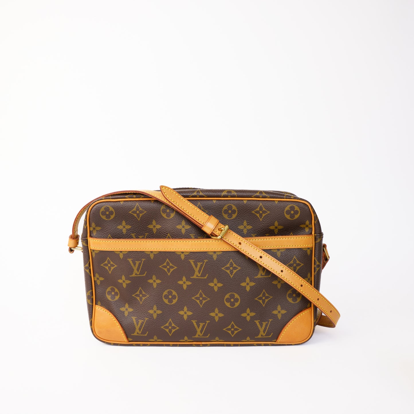 Louis Vuitton Trocadero 30 Monogram Crossbody 110336P14