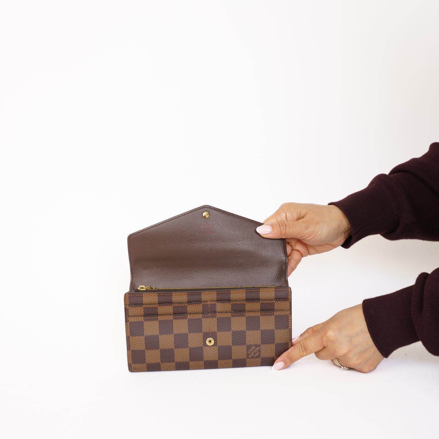 Louis Vuitton Sarah Wallet Envelope in Damier Ebene 160326K06